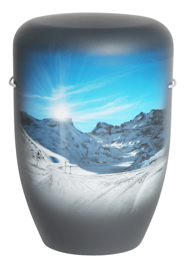 Reg001002b Winterberglandschaft schwarz matt